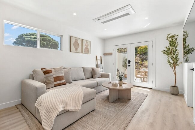 Building Photo - 2691 Palomino Cir