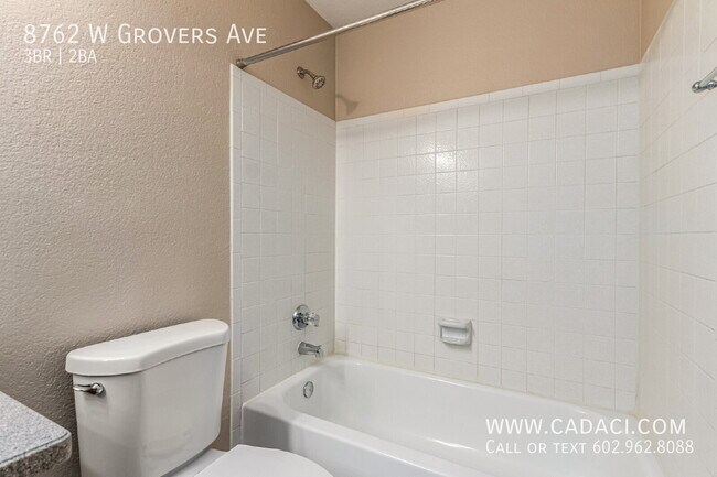 Building Photo - 8762 W Grovers Ave