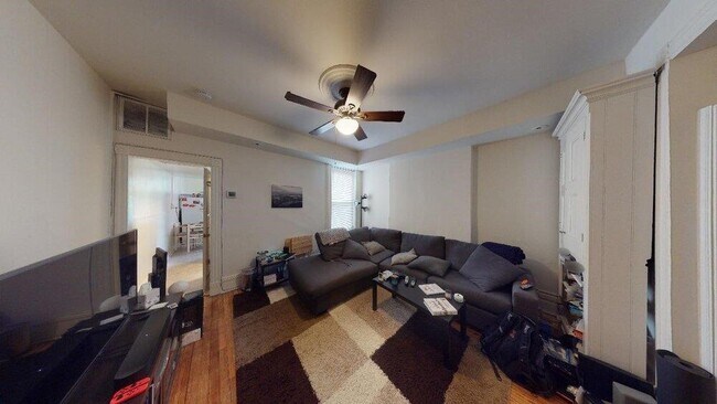 Building Photo - 1116 Hudson St