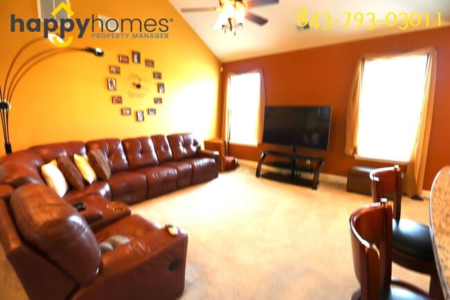 Building Photo - 350 Spectrum Rd