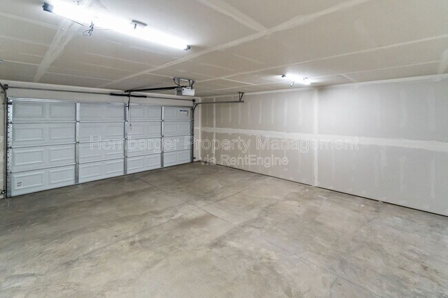Building Photo - 1521 Bell St