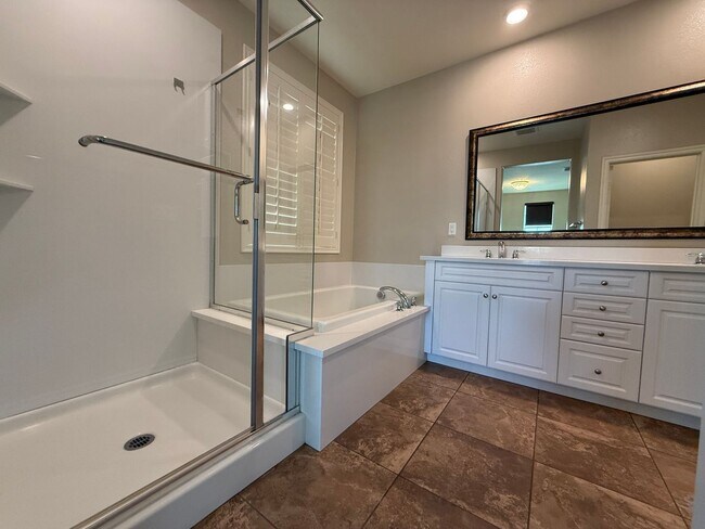 Building Photo - Stunning 4-Bedroom Home with Solar, EV Charger, and a Loft in Valencia