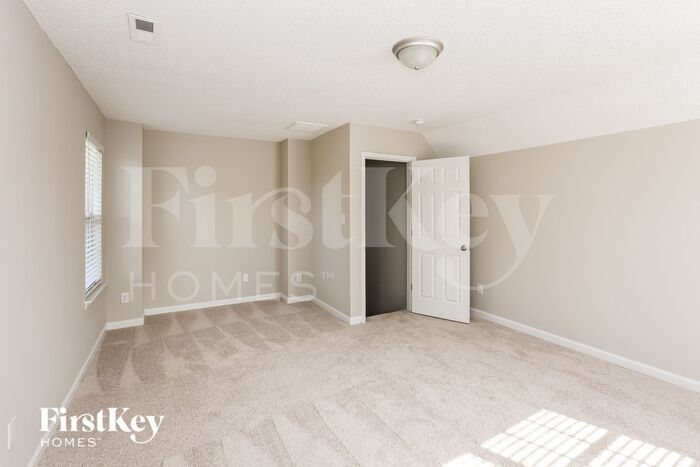 Building Photo - 4852 Asherton Pl NW