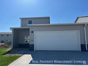 Building Photo - 3515 S Broek Dr