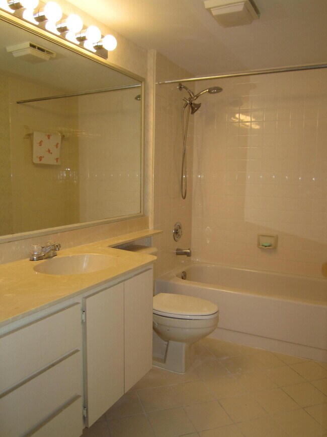 Building Photo - 2791 Village Blvd