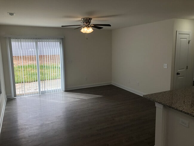 Building Photo - Irene Avenue, Duplex