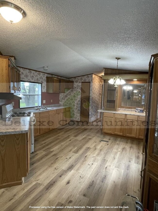 Building Photo - 2 Bedroom 2 Bath Manufactured Home
