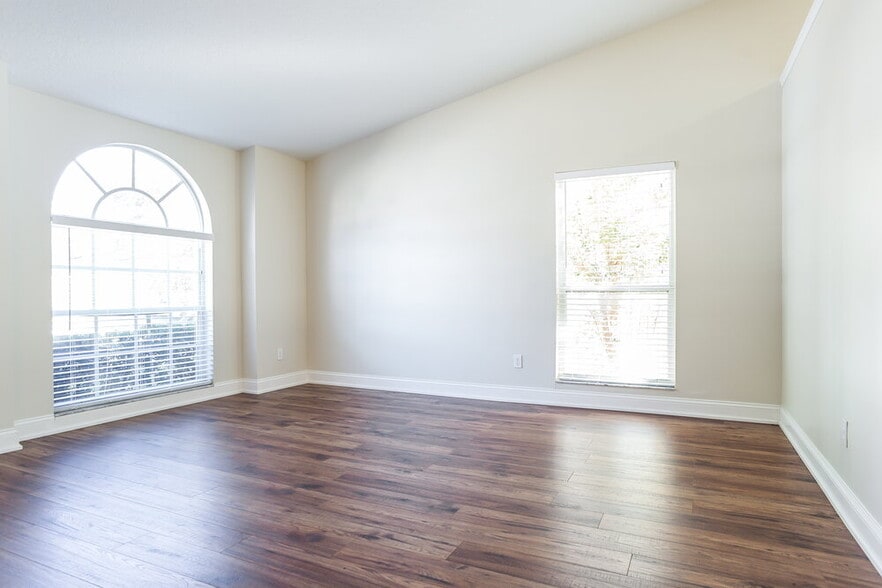 Building Photo - 354 Hanging Moss Cir