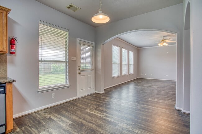 Building Photo - 25127 Florina Ranch Dr