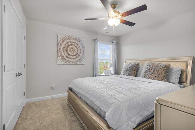 Building Photo - 254 Clear View School Rd