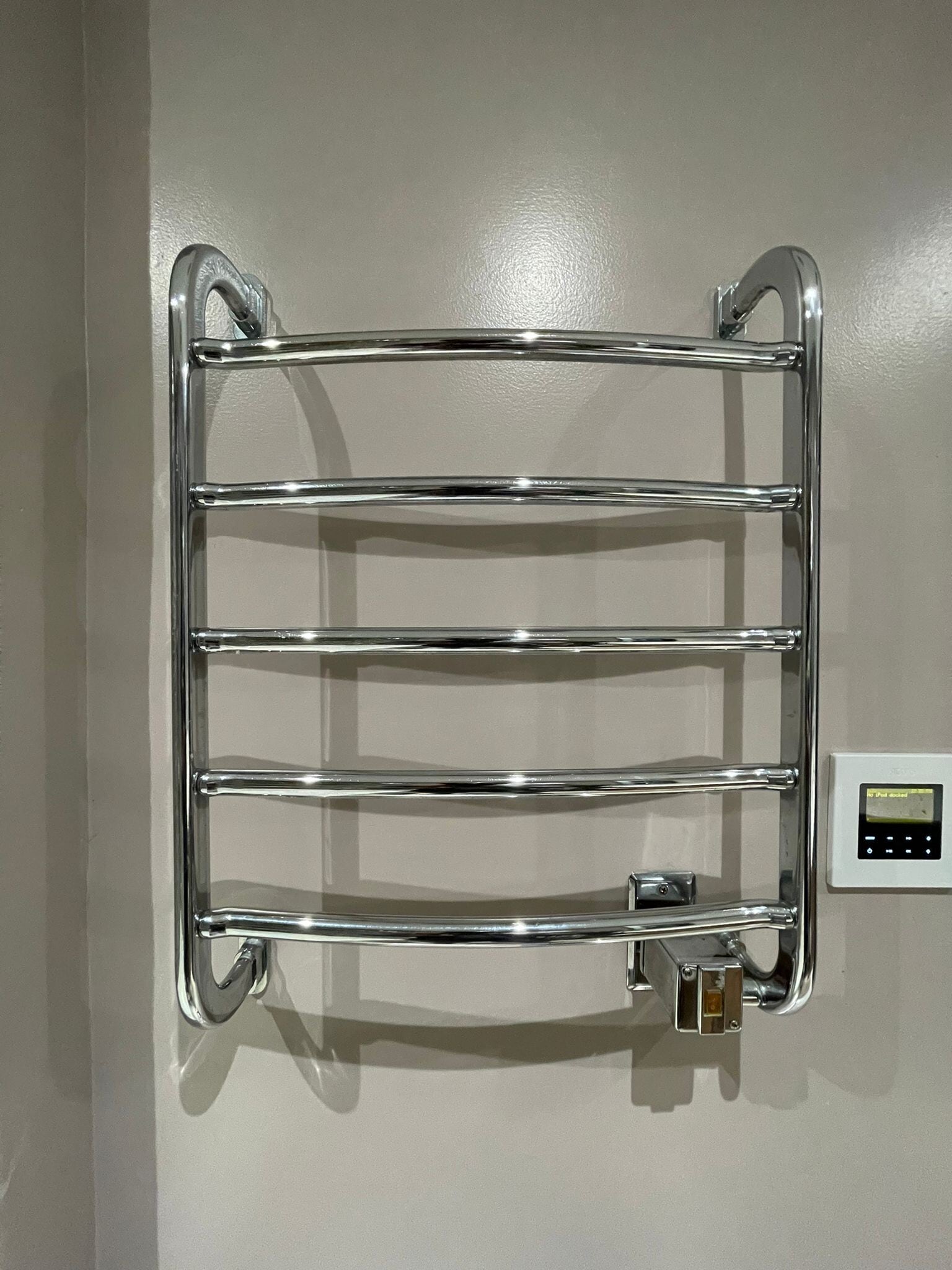 heated towel rack - 500 M St NW