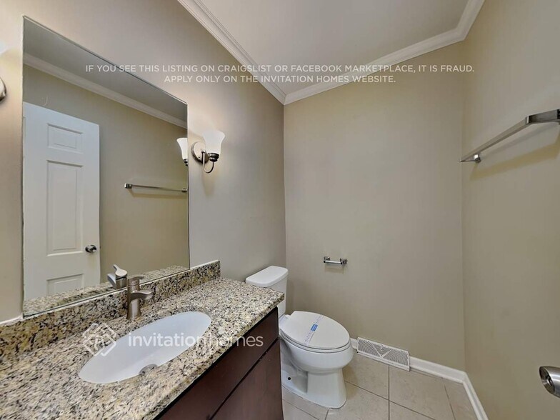 Building Photo - 415 Sussex Ct