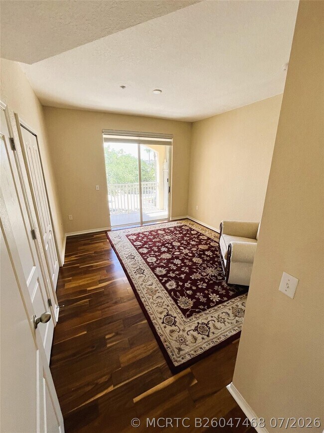 Building Photo - 11013 Legacy Ln