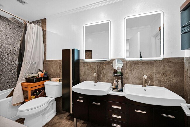 Building Photo - 7700 SW 139th Ter