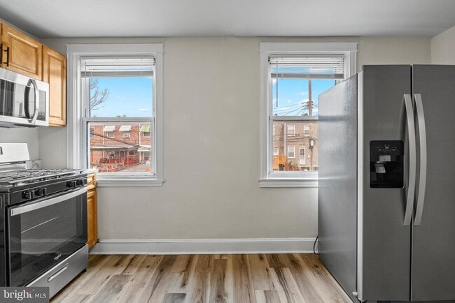 Building Photo - 308 Elrino St