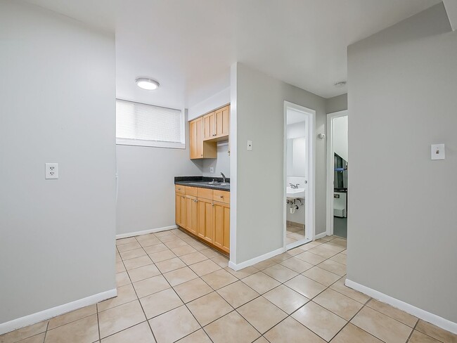 Building Photo - Charming Home in Desirable White Lake Neighborhood