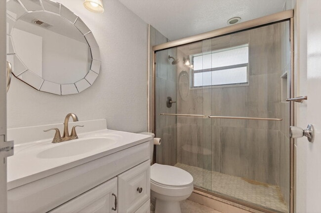 Building Photo - 228 Brittany F