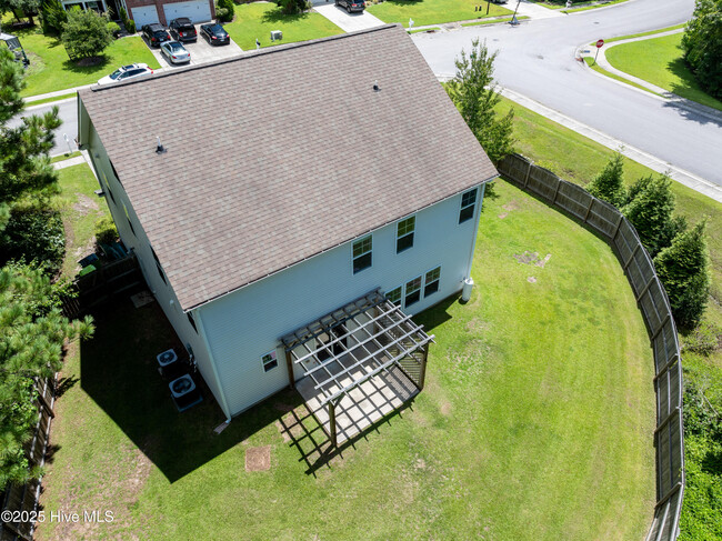Building Photo - 103 Creek End Ct