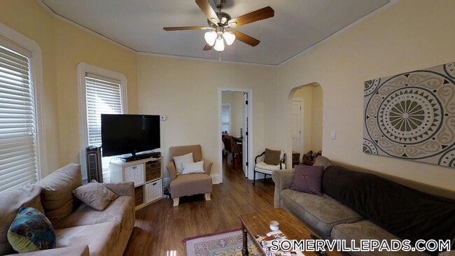 Building Photo - 21 Chandler St