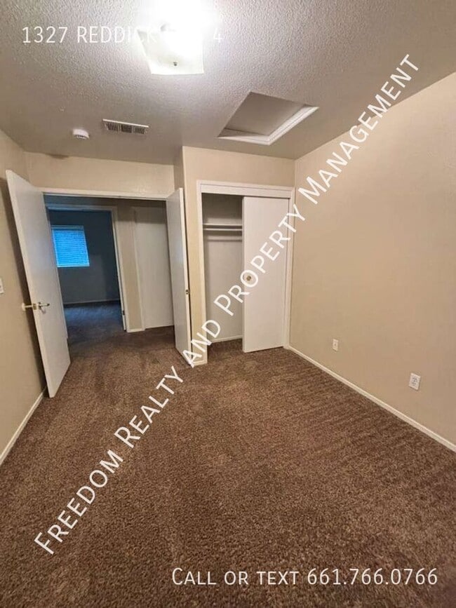 Building Photo - 1327 Reddick Ln