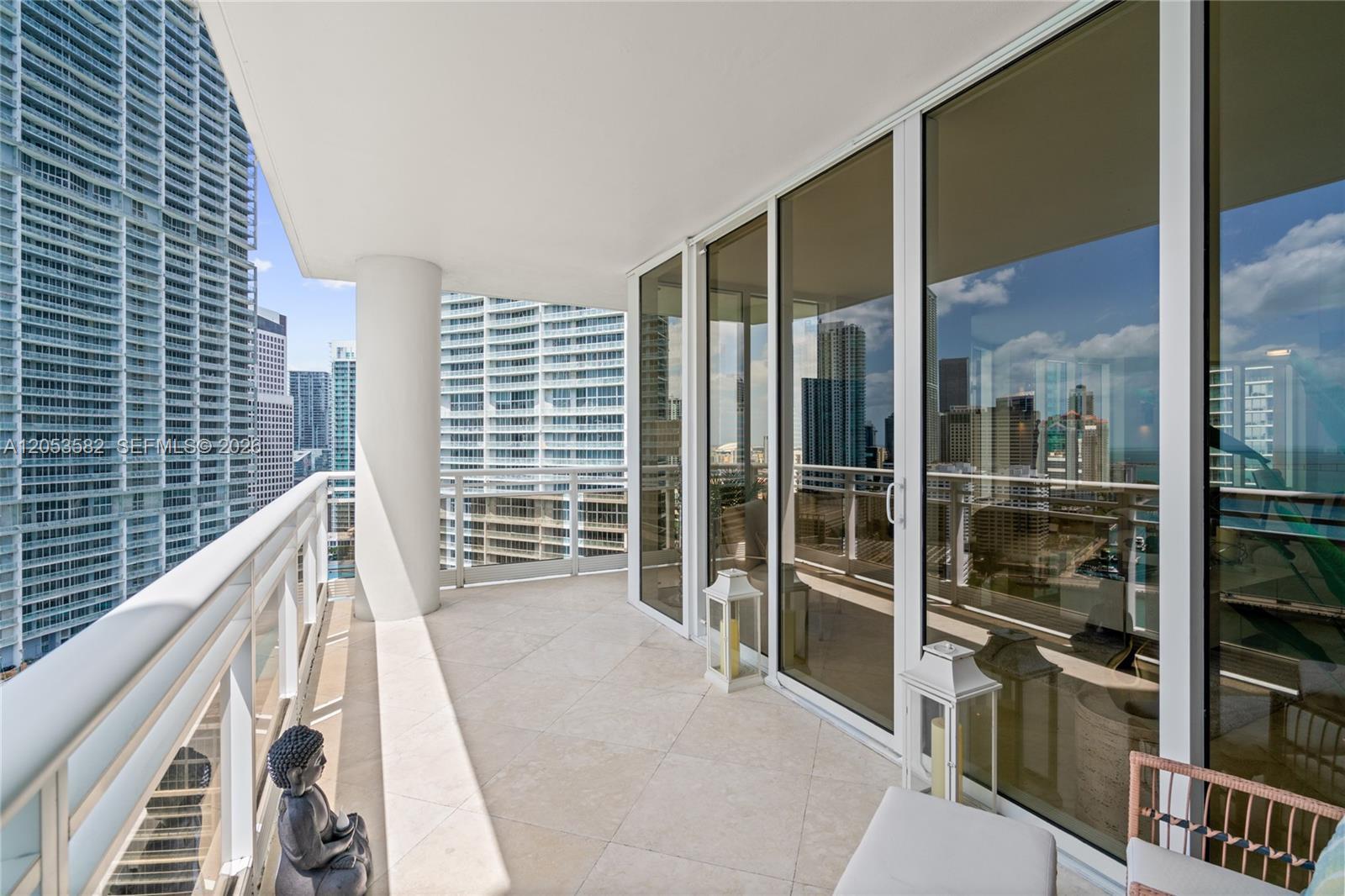 Building Photo - 901 Brickell Key Blvd