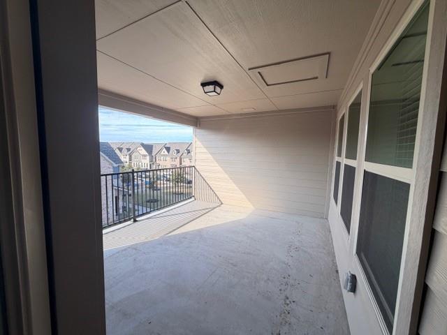 Building Photo - 324 Greenhouse Dr