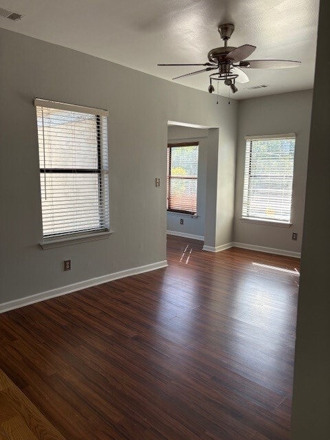 Living room - 588 Parkway Dr NE