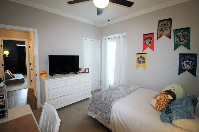 Building Photo - Beautiful and Convenient 3BR/2BA Home near Moody Airforce Base in Valdosta, GA