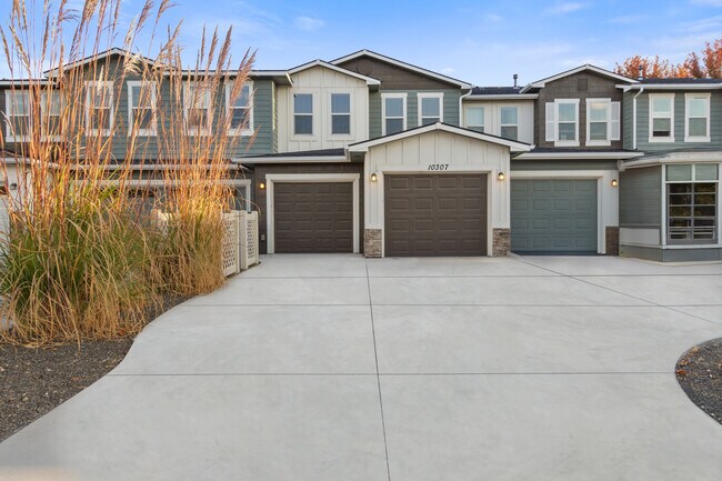 Building Photo - 10307 W Carlton Bay Dr