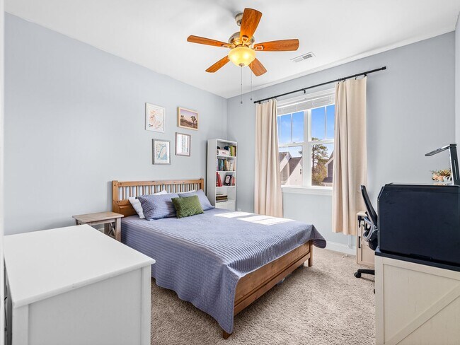 Building Photo - Neighborhoods of Holly Ridge