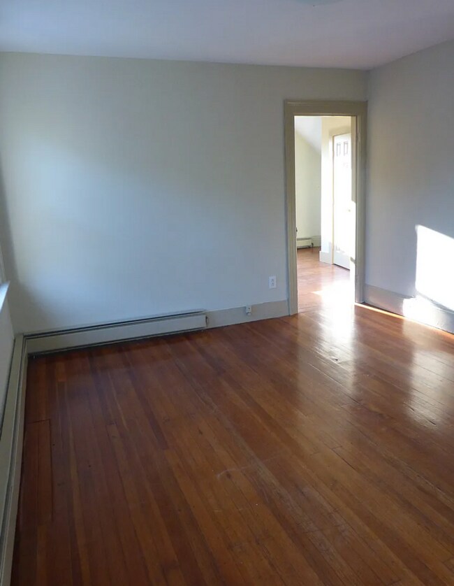 Building Photo - Mansfield Heights | 317-319 Mansfield St.