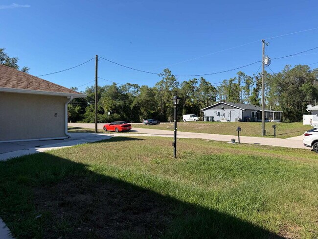 Building Photo - Spacious 4 bedroom in North Port
