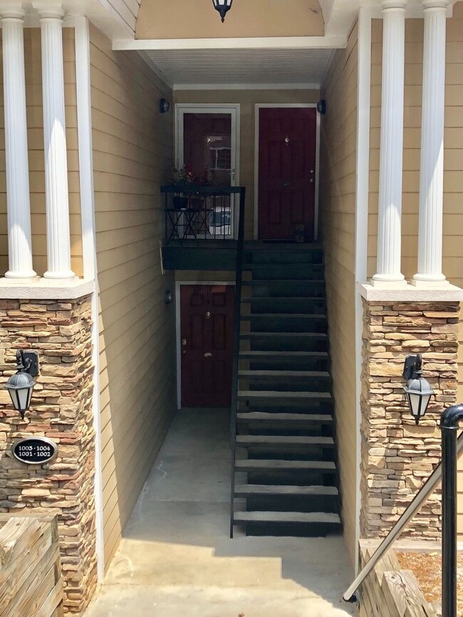Primary Photo - Very Spacious 2bd/2ba Condo in Brookhaven ...