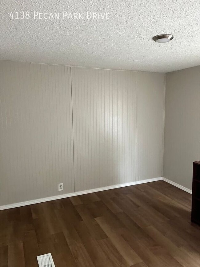 Building Photo - 4138 Pecan Park Dr