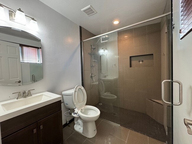 Building Photo - 3BR/2BA/2CG, with POOL, 1,396 sq.ft. rental in Sierra Vista, AZ