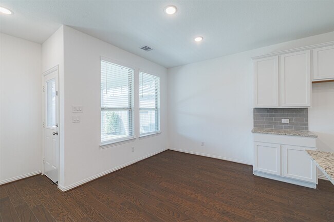 Building Photo - 31319 Horseshoe Meadow Bend Ln