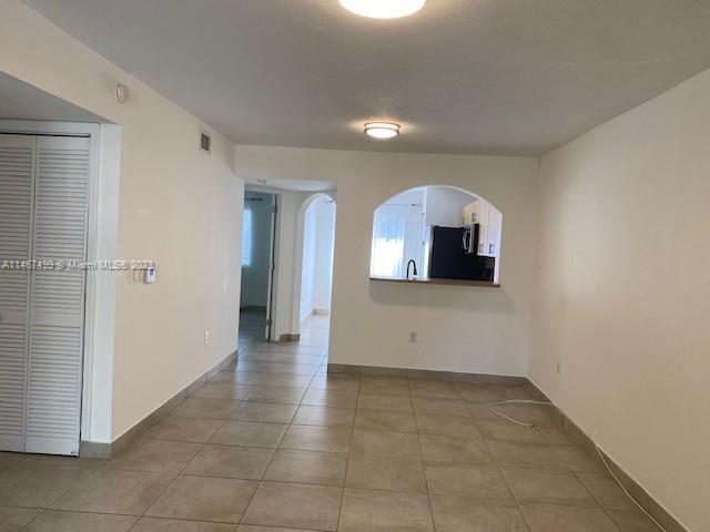 Building Photo - 1300 SE 29th St