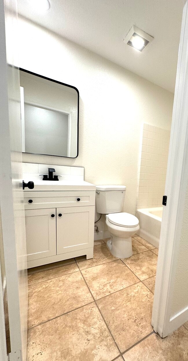 Building Photo - 47761 Poseidon Cir
