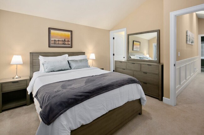 Building Photo - 2717 E Yesler Wy