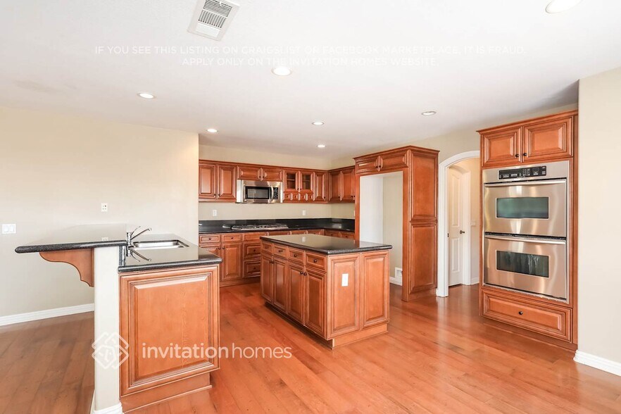Building Photo - 11042 Evergreen Loop
