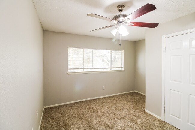Building Photo - 8519 Rockmont Ct