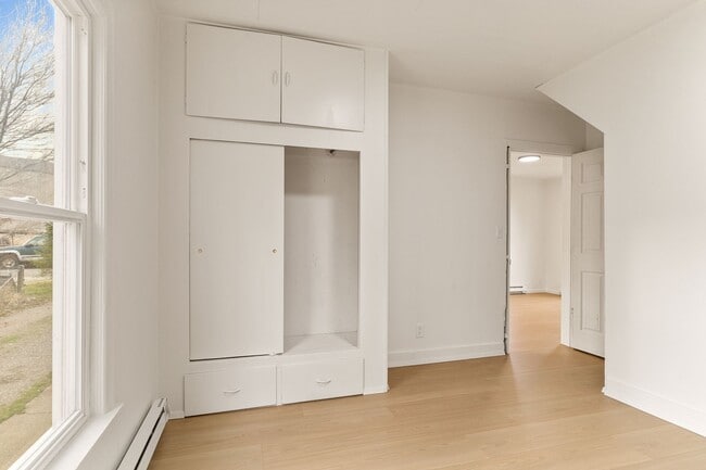 Building Photo - Charming 3-Bedroom, 1-Bathroom Home with Upstairs Bonus Area