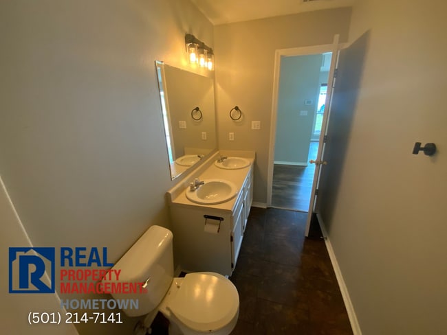 Building Photo - 14123 Ridgecrest Dr