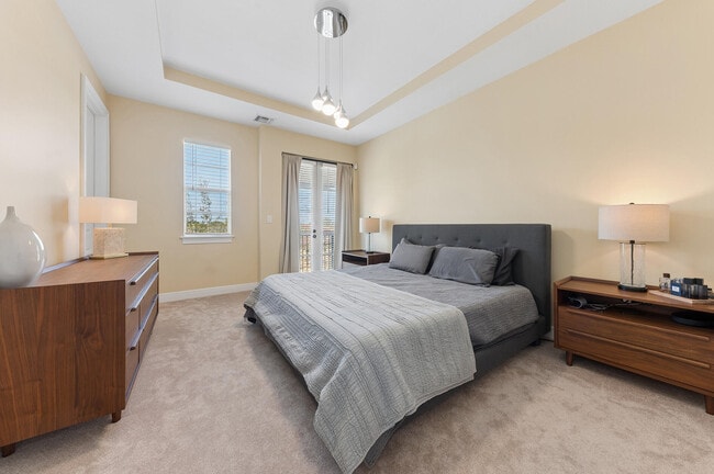 Building Photo - 41 Via Floresta Dr