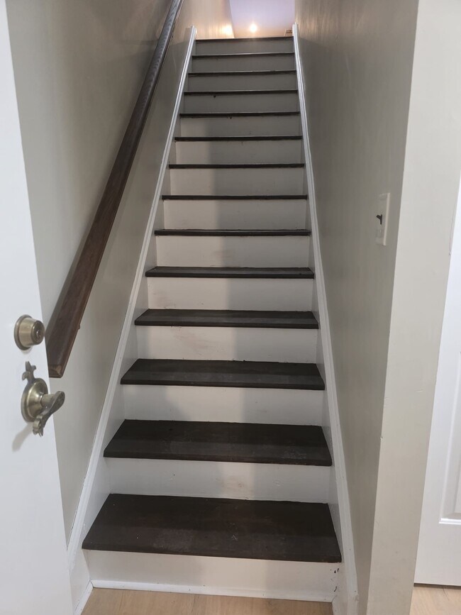 Building Photo - 107 Provincetown Ct