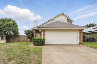 Building Photo - 7536 Down Hill Dr