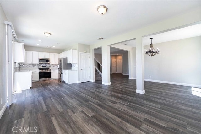 Building Photo - 33117 Eagle Point Dr