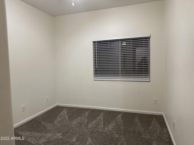 Building Photo - 17236 W Saguaro Ln