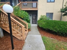 Building Photo - 3659 Saint Johns Ct