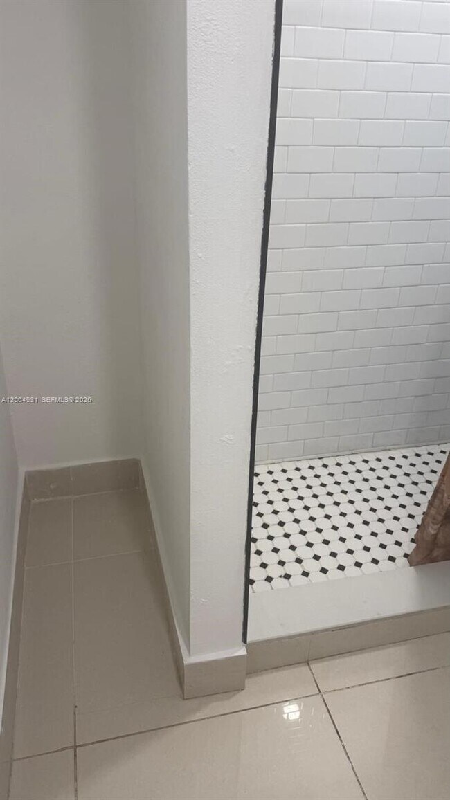 Building Photo - 1800 NW 18th Terrace